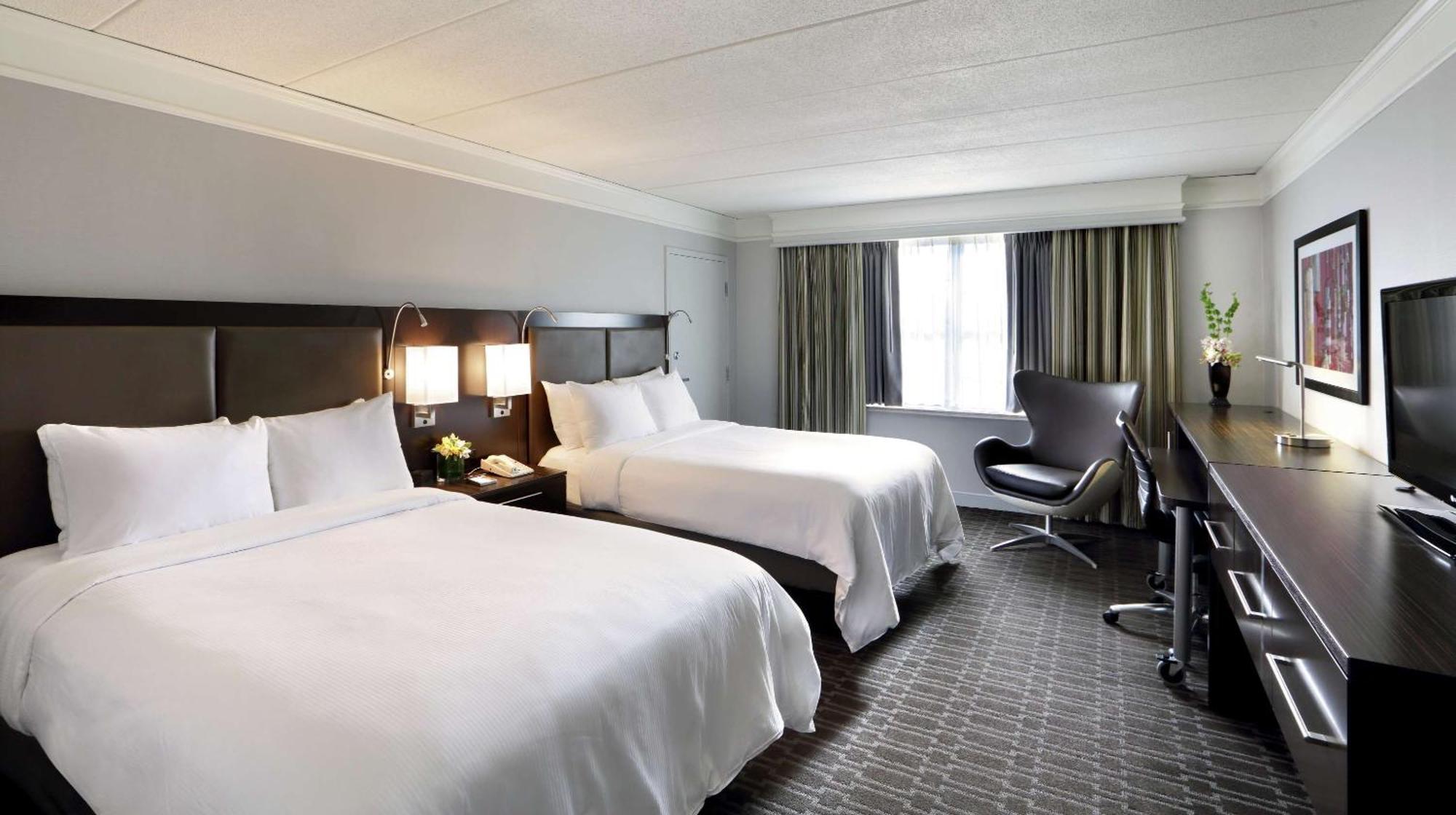 Отель Hilton Мистик Экстерьер фото
